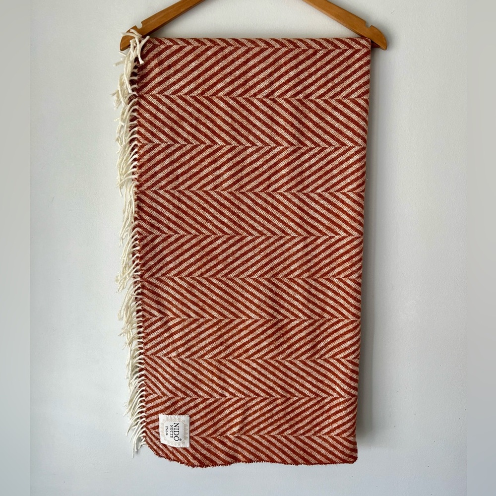 Nido Notte Italia Herringbone Fringed Throw Blanket NWOT Autumn Fall Home Decor